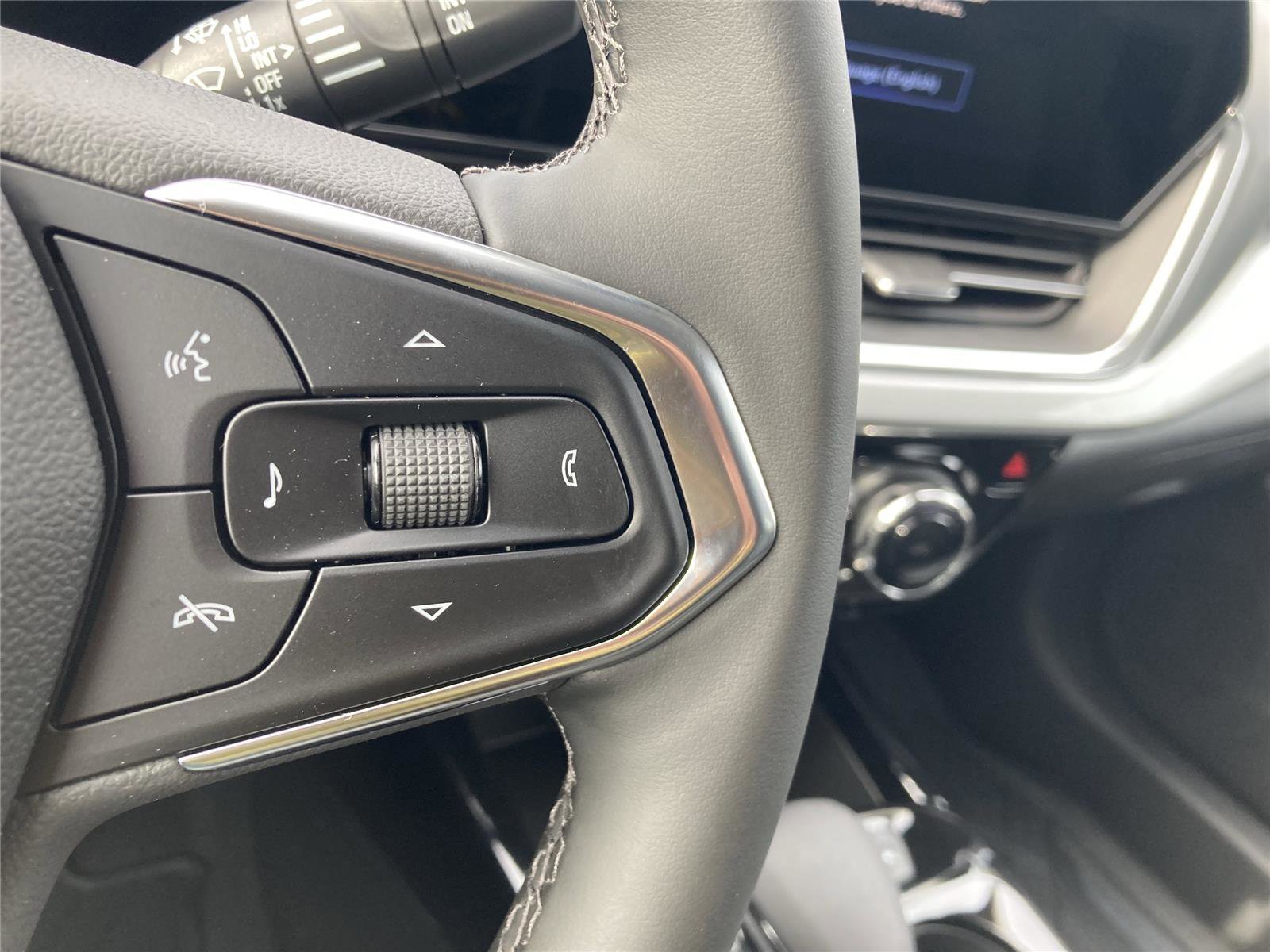 New 2026 Chevrolet Trax LT w/ Driver Confidence Package image 37
