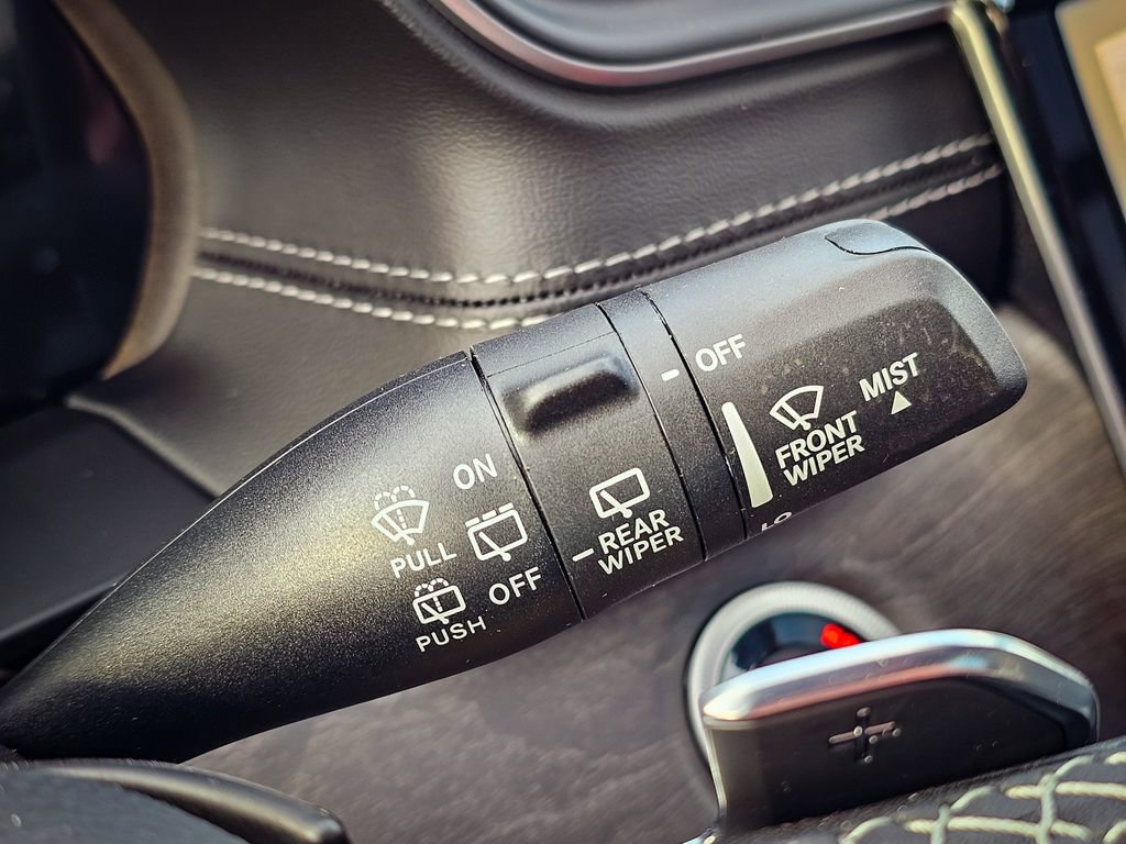 New 2025 Jeep Grand Cherokee L Limited w/ Black Appearance Package image 18