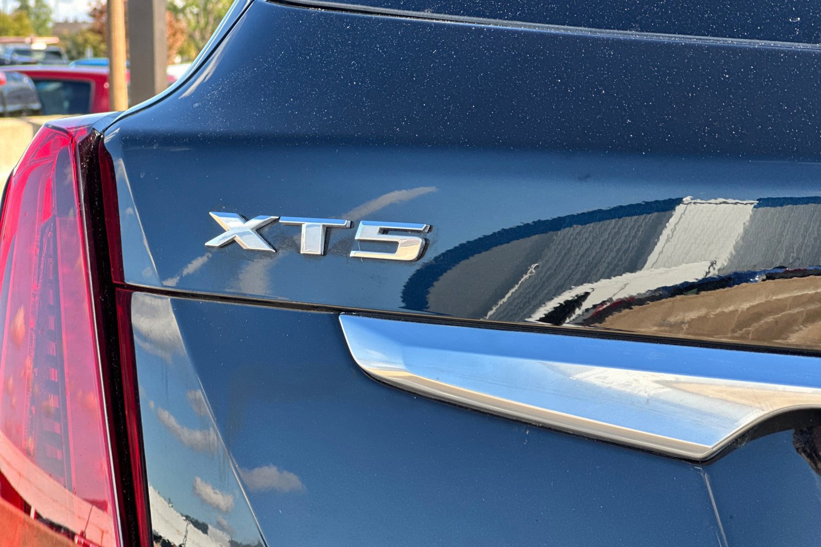Certified 2025 Cadillac XT5 Premium Luxury image 28