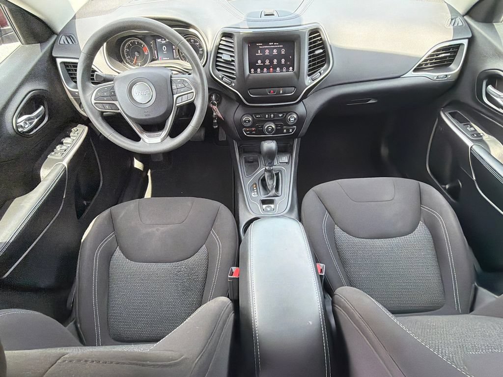 Used 2021 Jeep Cherokee Latitude FWD image 22