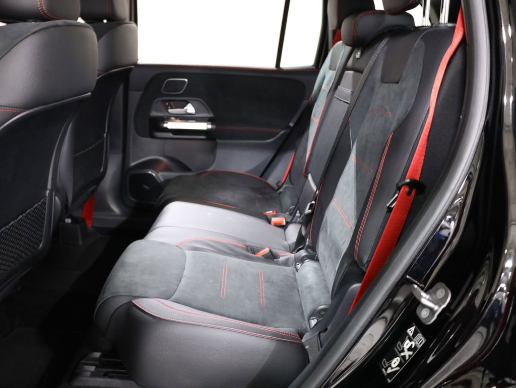 Certified 2025 Mercedes-Benz GLB 35 AMG 4MATIC image 45