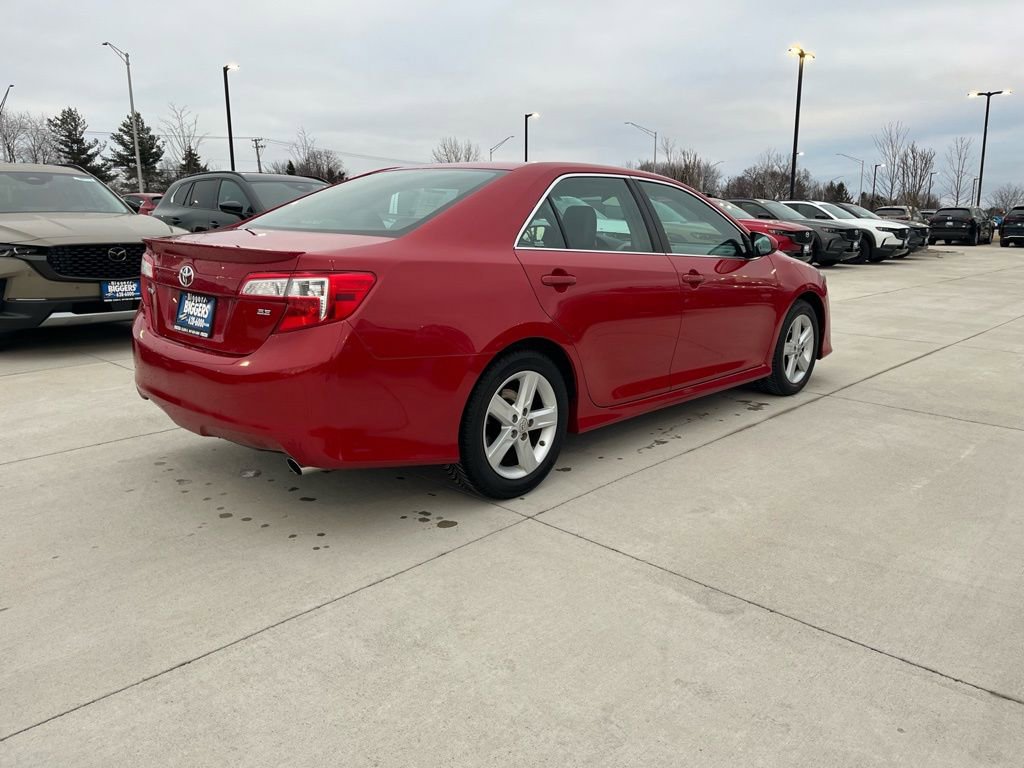 Used 2012 Toyota Camry SE image 10