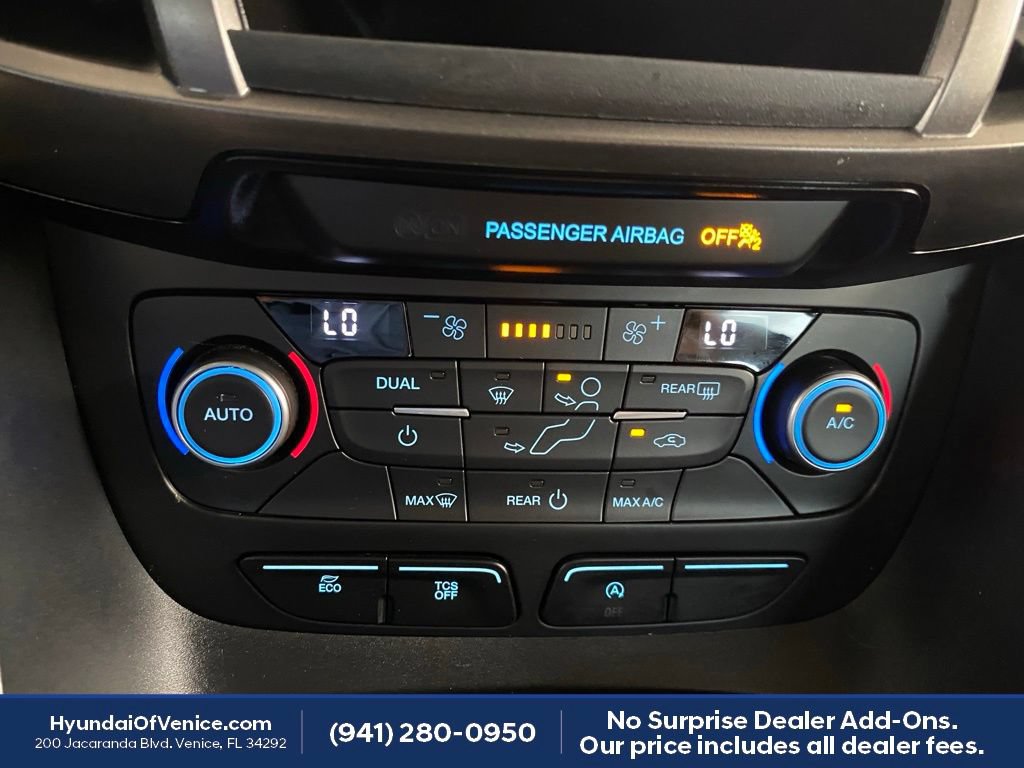 Used 2023 Ford Transit Connect XL FWD image 22