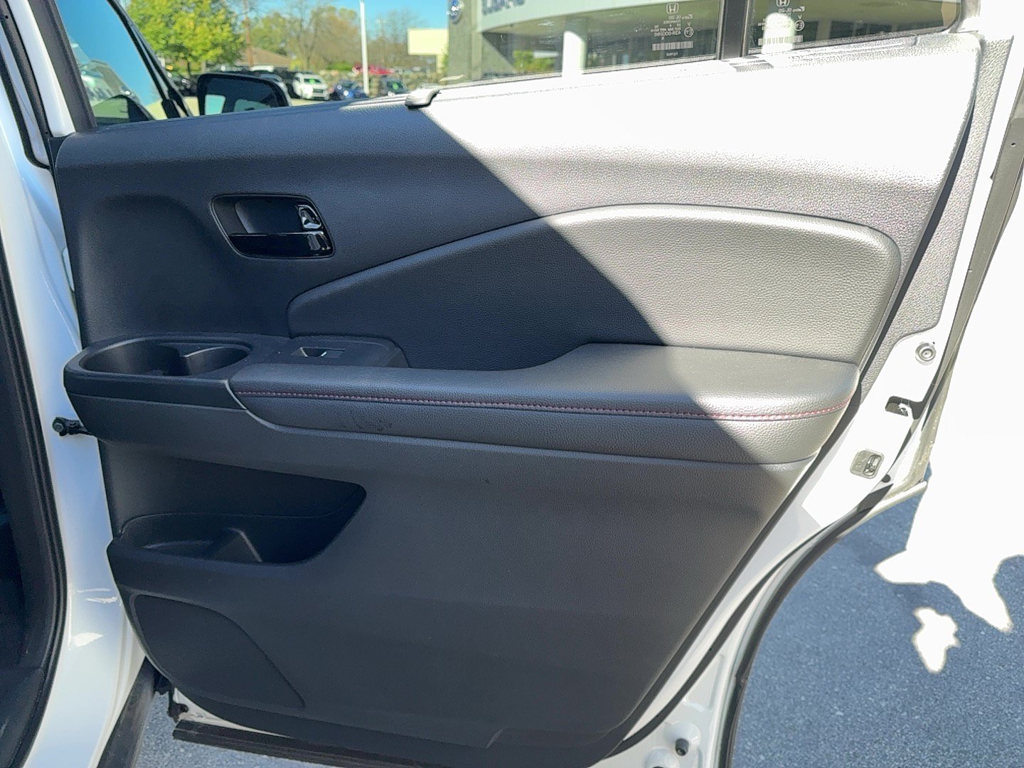 Used 2025 Honda Passport Black Edition image 24