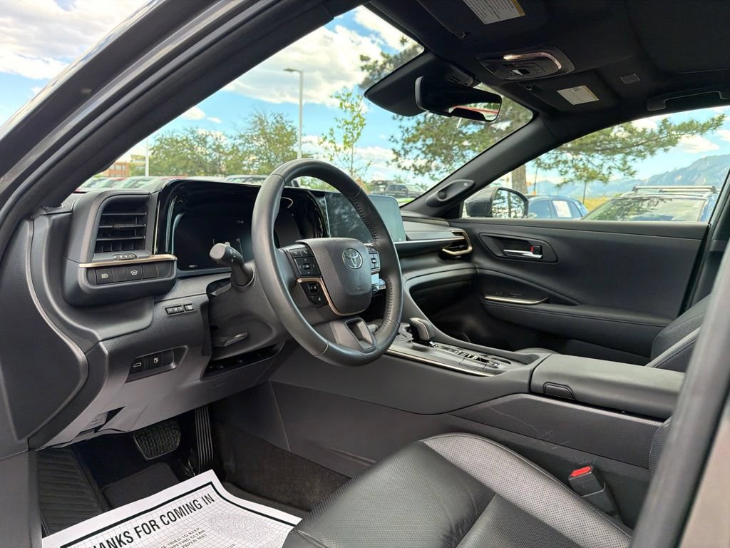 Used 2023 Toyota Crown w/ Carpet Mat Package (TMS) AWD/4WD image 25