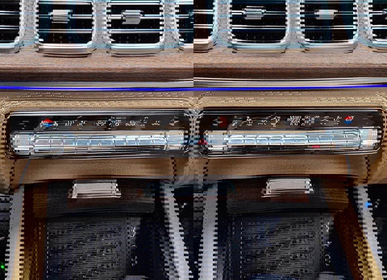 New 2026 Mercedes-Benz GLS 580 4MATIC image 15