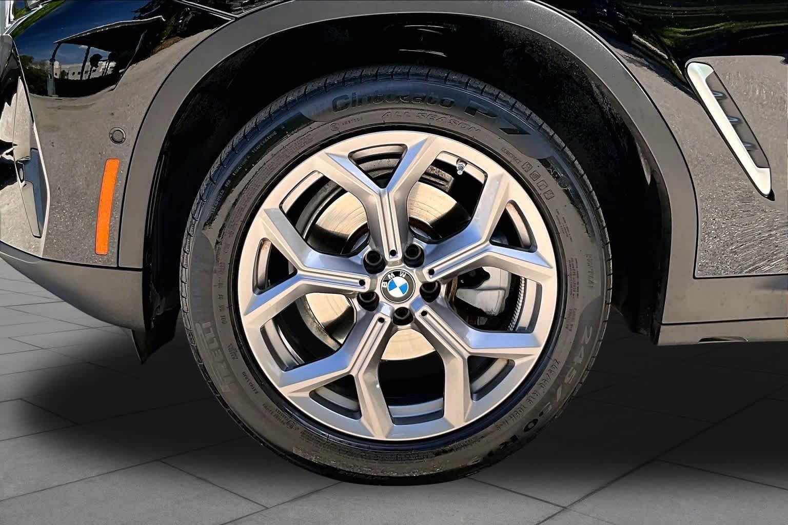Used 2024 BMW X3 sDrive30i w/ Convenience Package RWD image 11