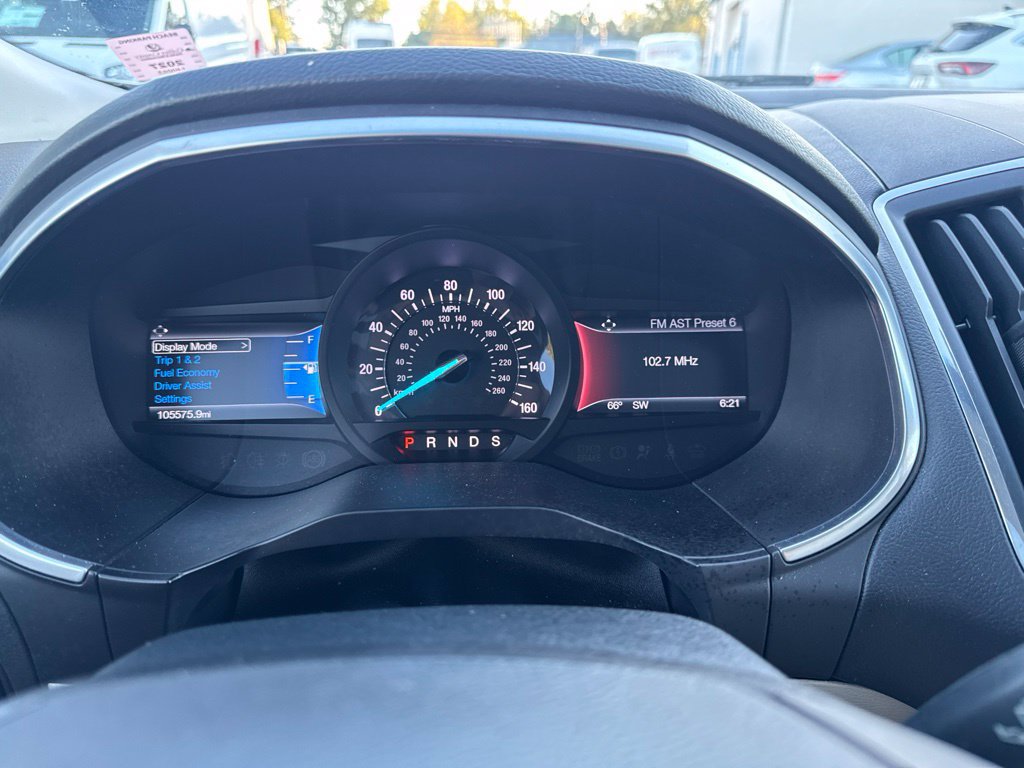 Certified 2017 Ford Edge Titanium w/ Equipment Group 301A FWD image 18