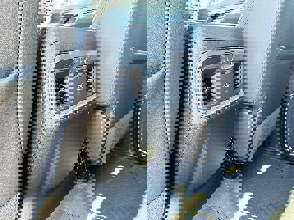 Used 2025 Chevrolet Silverado 2500 LTZ w/ LTZ Premium Package image 31