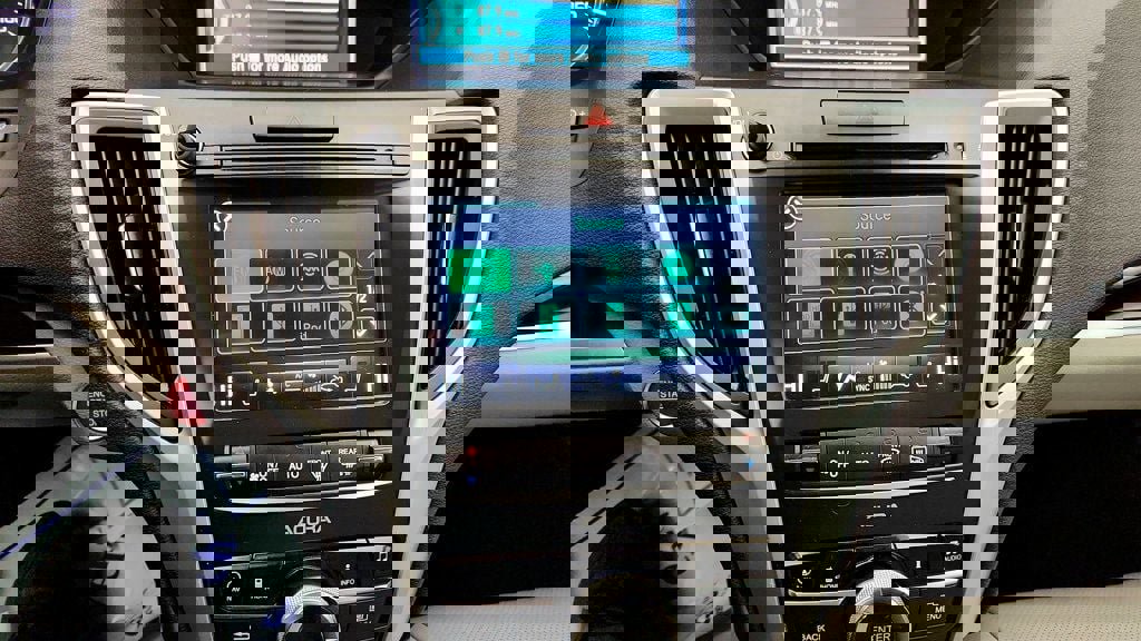 Used 2016 Acura TLX w/ Technology Package FWD image 19