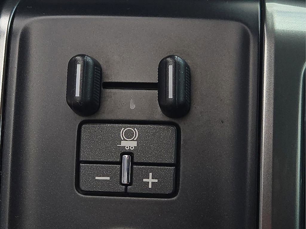 Used 2017 Chevrolet Silverado 1500 LT w/ All Star Edition image 17