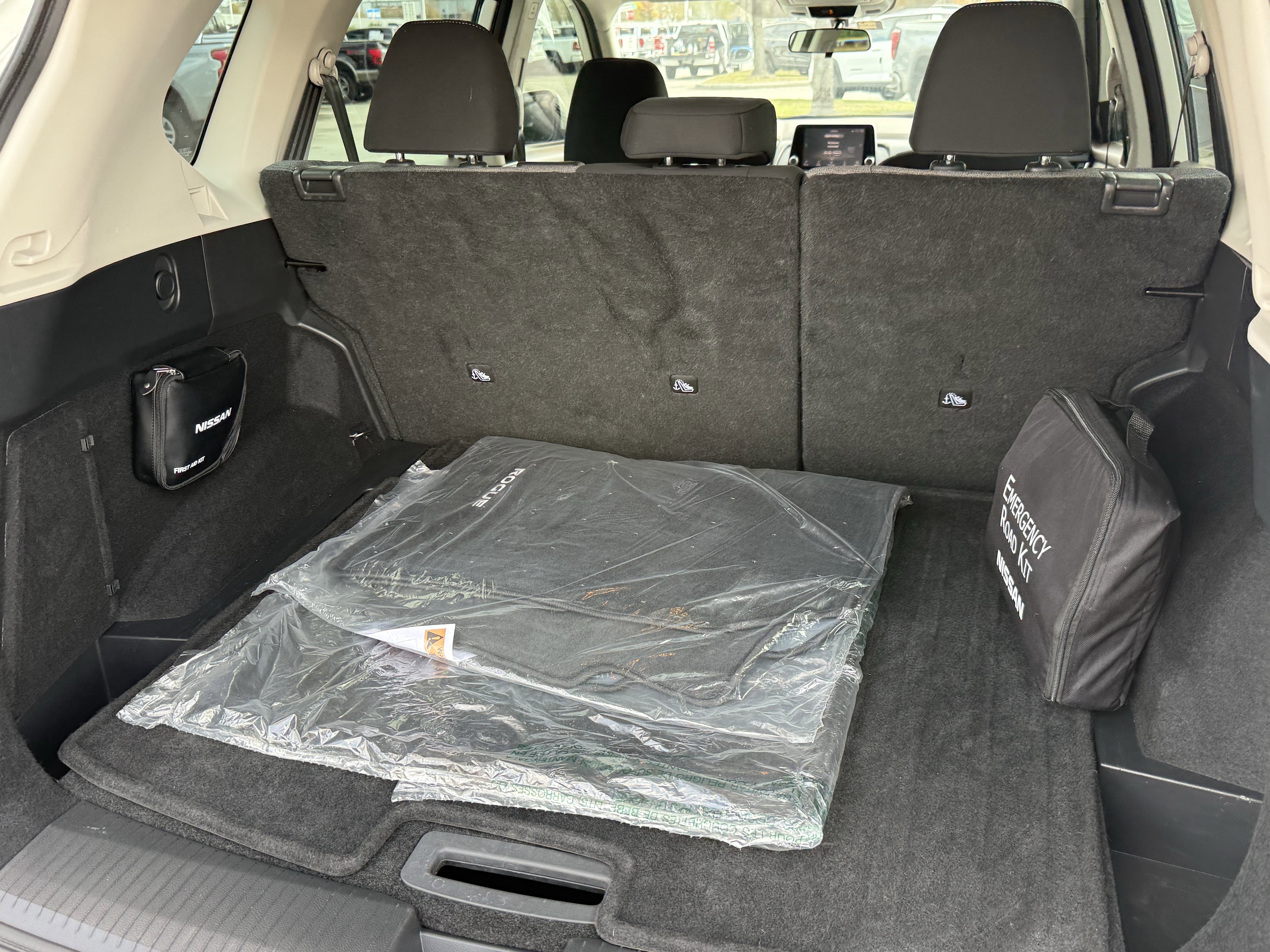 Used 2021 Nissan Rogue SV image 31