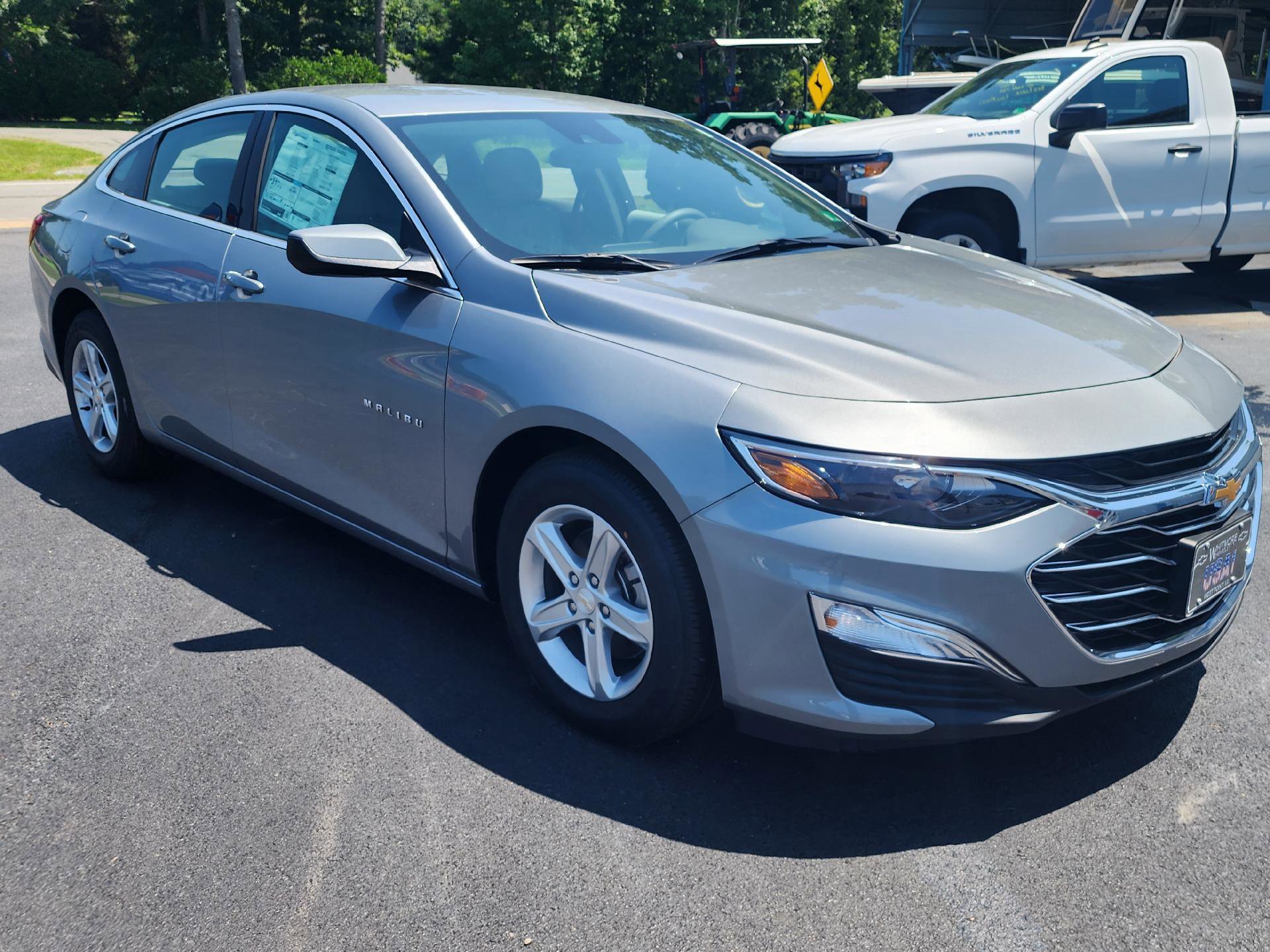 New 2025 Chevrolet Malibu LS image 5