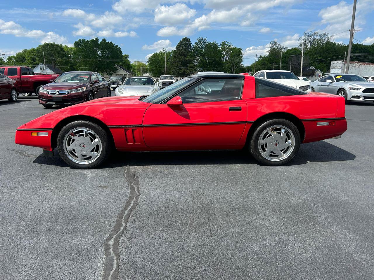 Used 1989 Chevrolet Corvette Coupe RWD image 8