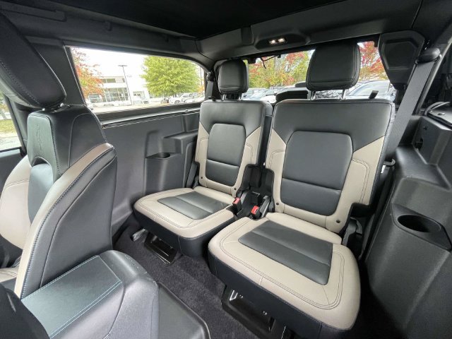 Used 2024 Ford Bronco Wildtrak AWD/4WD image 17