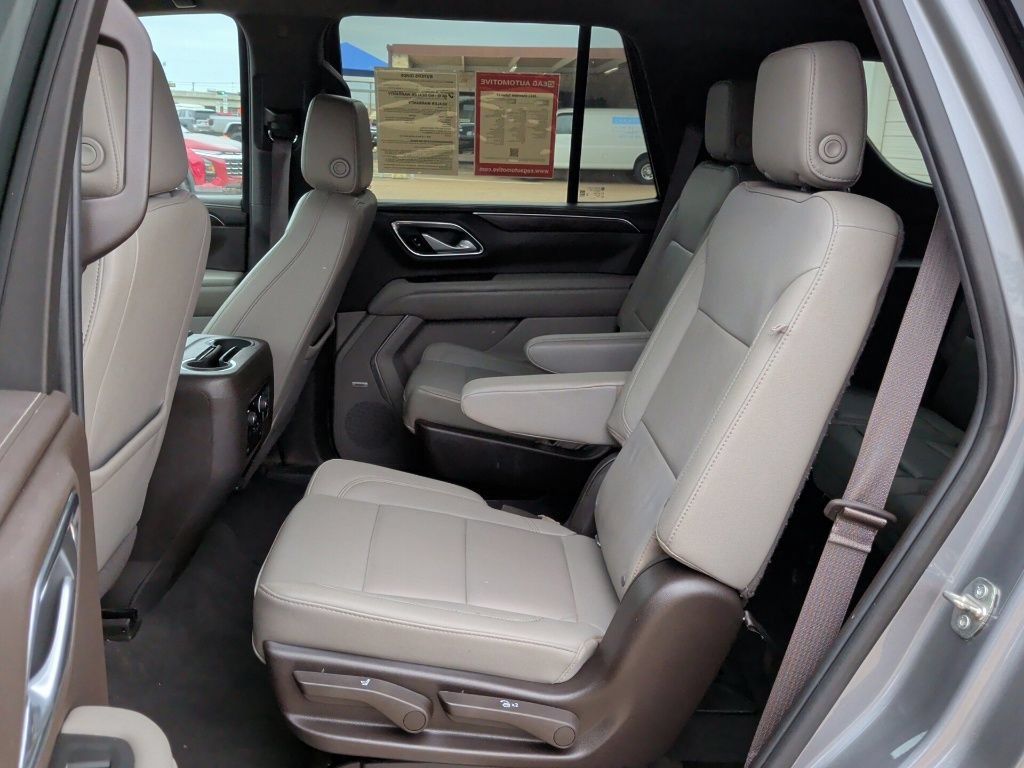 Used 2022 Chevrolet Tahoe LT w/ Luxury Package AWD/4WD image 41