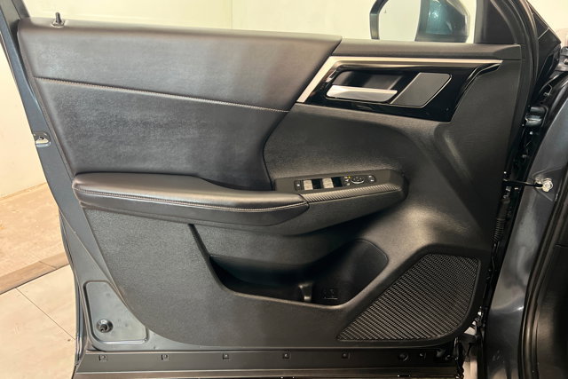 Used 2024 Mitsubishi Outlander SE FWD image 14