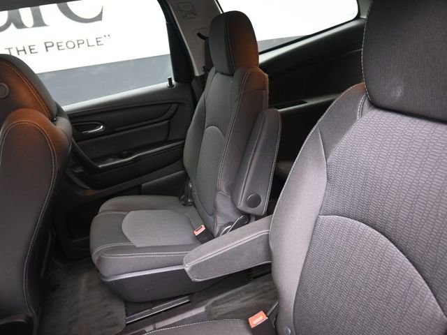 Used 2017 Chevrolet Traverse LT image 15