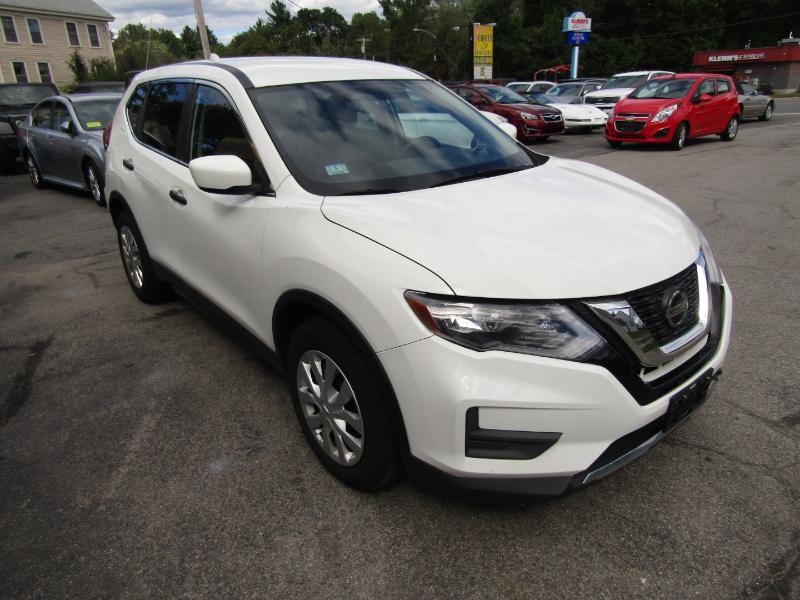 Used 2018 Nissan Rogue S image 12
