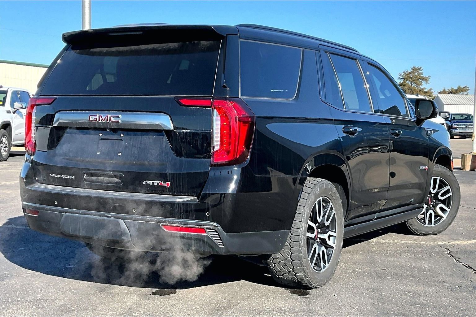 Used 2021 GMC Yukon AT4 w/ AT4 Premium Plus Package image 2