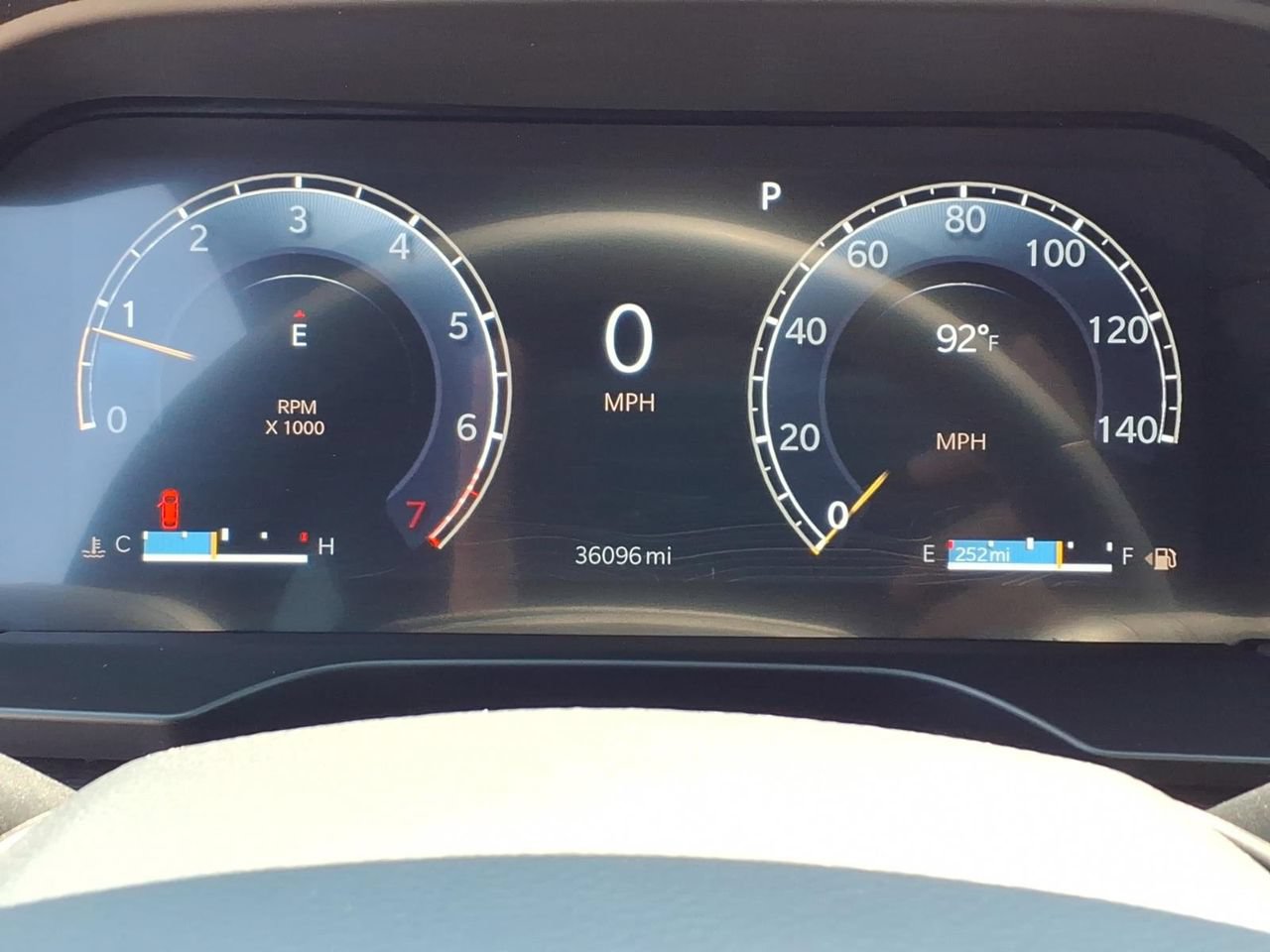Used 2025 Jeep Grand Cherokee Altitude AWD/4WD image 12