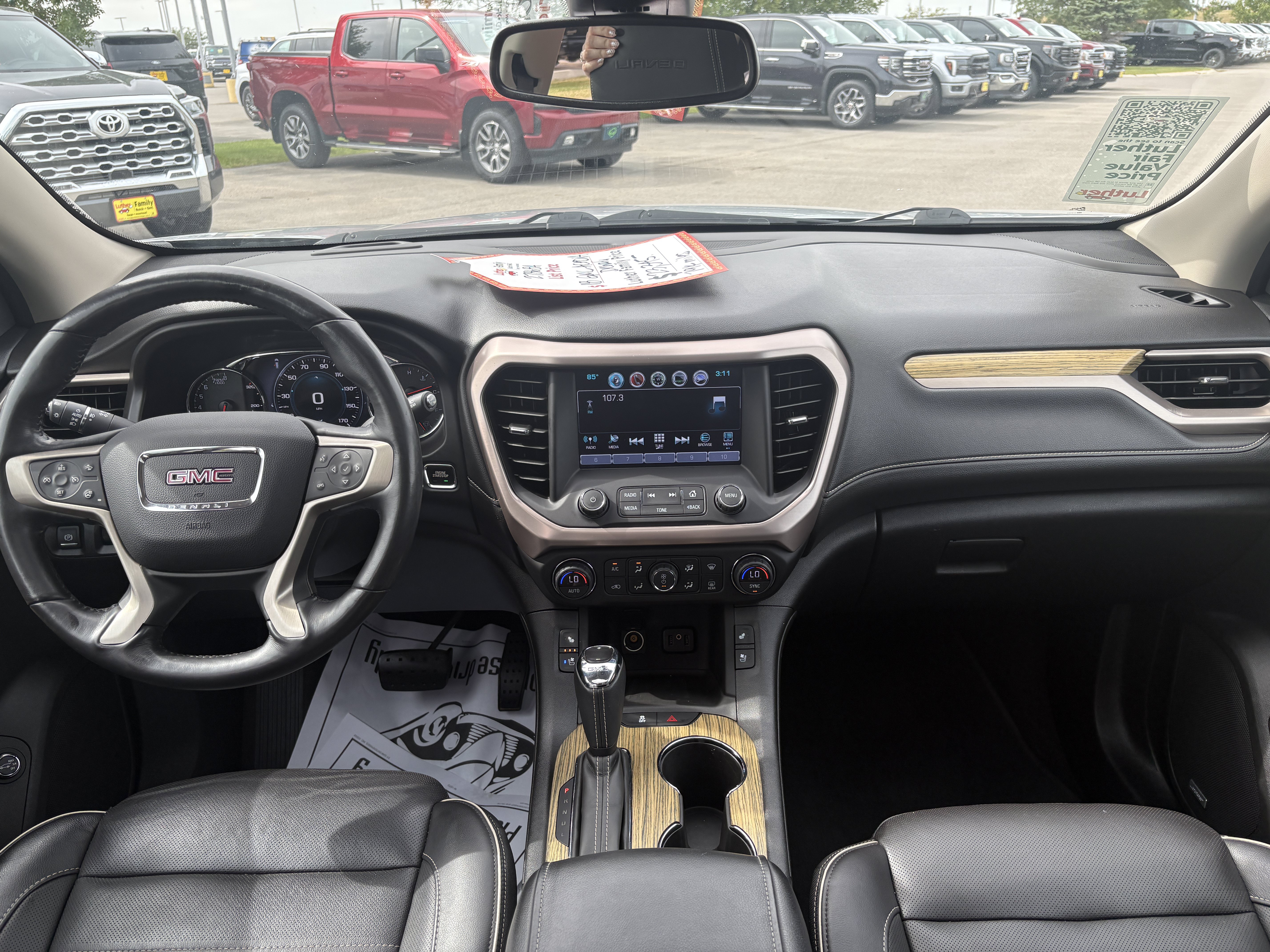Used 2018 GMC Acadia Denali AWD/4WD image 12