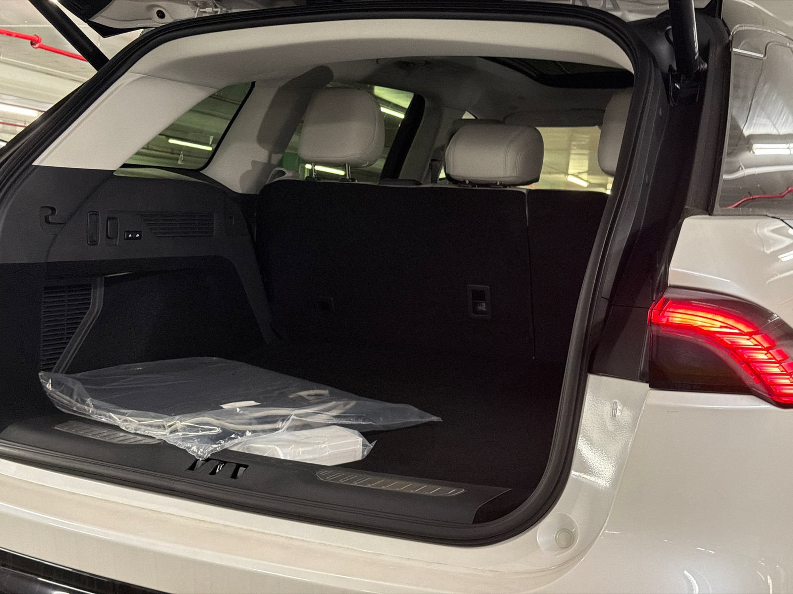 New 2026 Lincoln Nautilus Reserve AWD/4WD image 8