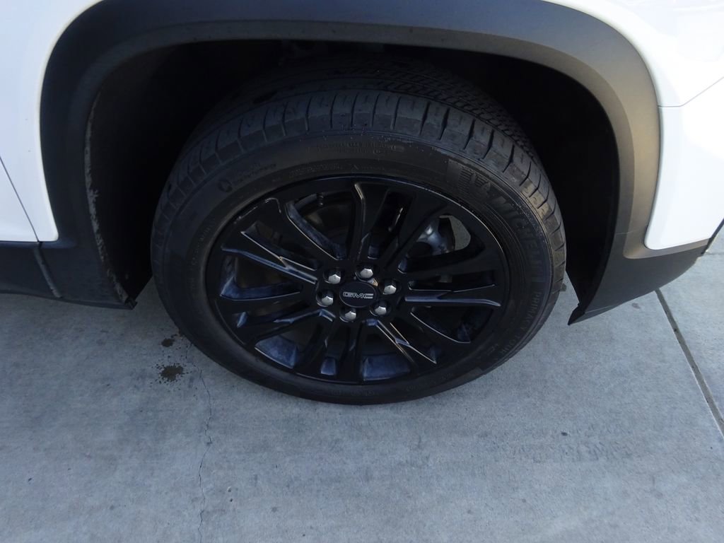 Certified 2023 GMC Acadia SLE w/ Driver Convenience Package FWD image 13