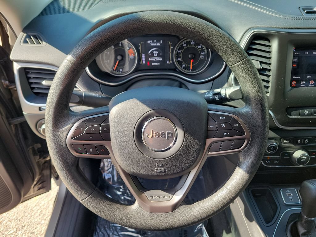 Used 2019 Jeep Cherokee Latitude w/ Popular Appearance Group FWD image 21