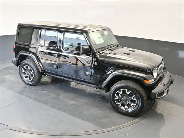 New 2025 Jeep Wrangler Sahara image 32