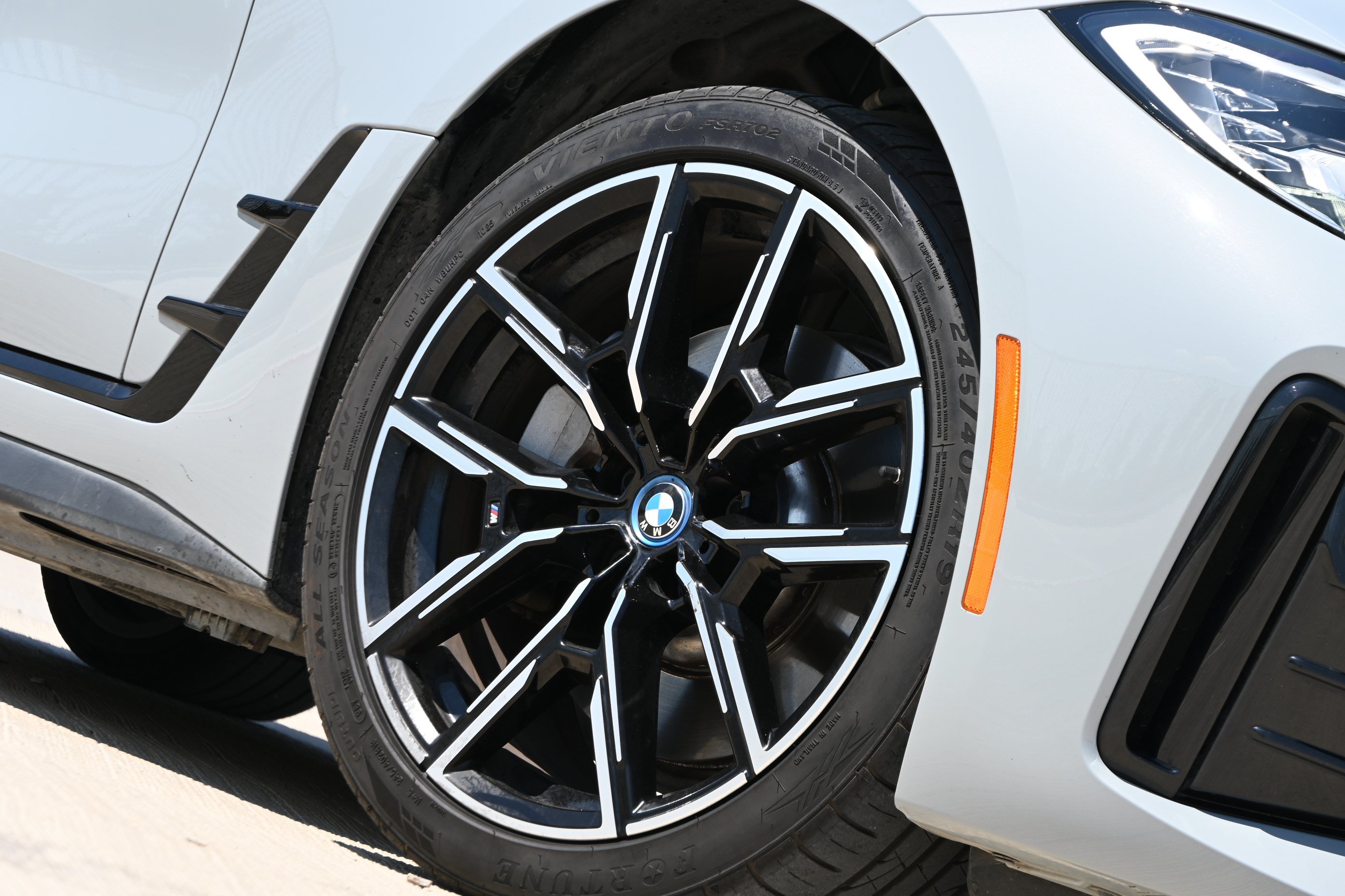 Certified 2023 BMW i4 eDrive40 w/ M Sport Package RWD image 11