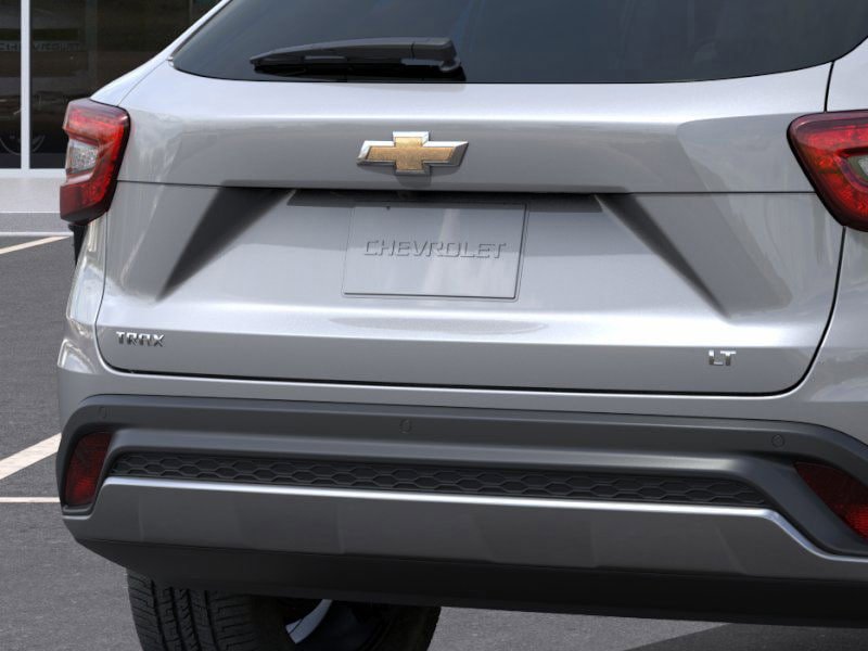 New 2026 Chevrolet Trax LT w/ Driver Confidence Package FWD image 14