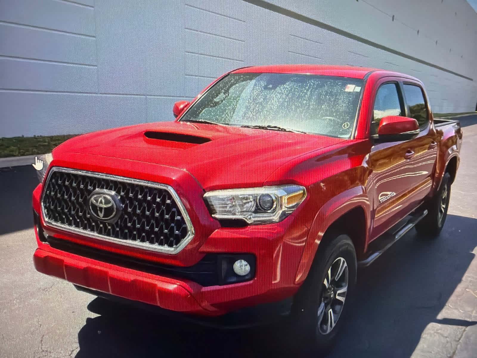 Used 2019 Toyota Tacoma TRD Sport RWD image 3