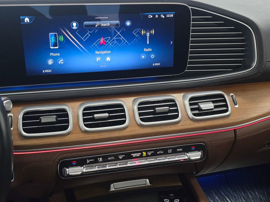 Used 2024 Mercedes-Benz GLE 350 GLE 350 w/ 3rd Row Seat Package image 15