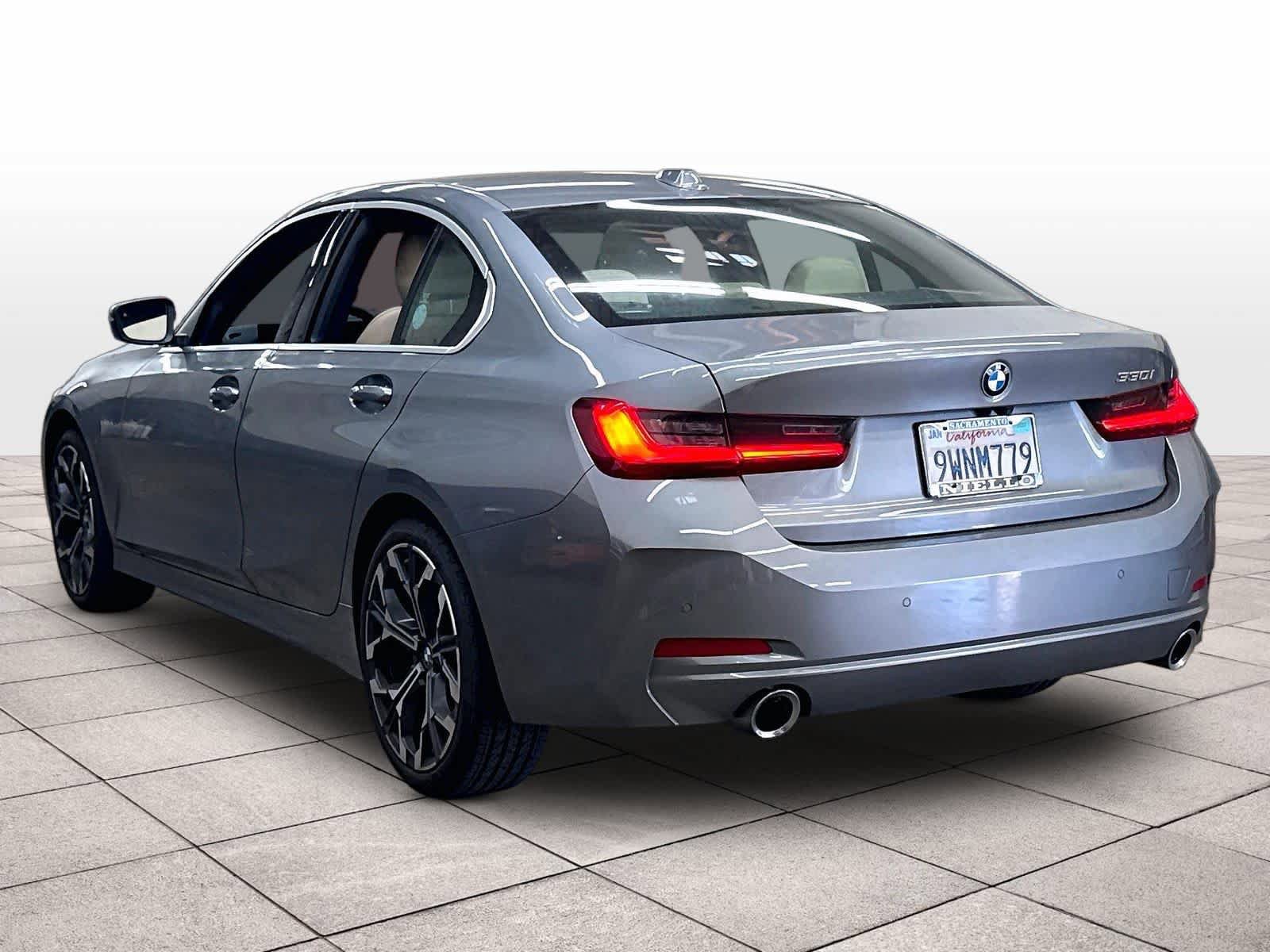 Used 2026 BMW 330i Sedan w/ Premium Package RWD image 14