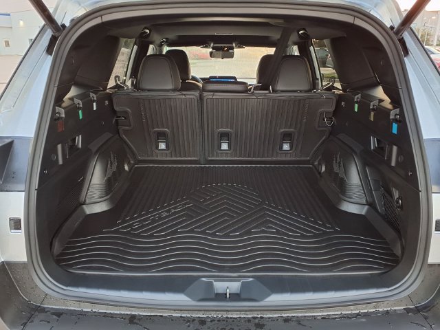 New 2026 Subaru Outback Touring AWD/4WD image 9
