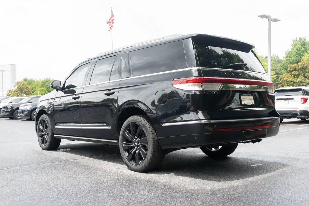 Used 2022 Lincoln Navigator L Reserve RWD image 9