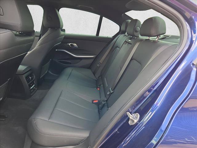Used 2020 BMW 330i Sedan w/ Convenience Package RWD image 17