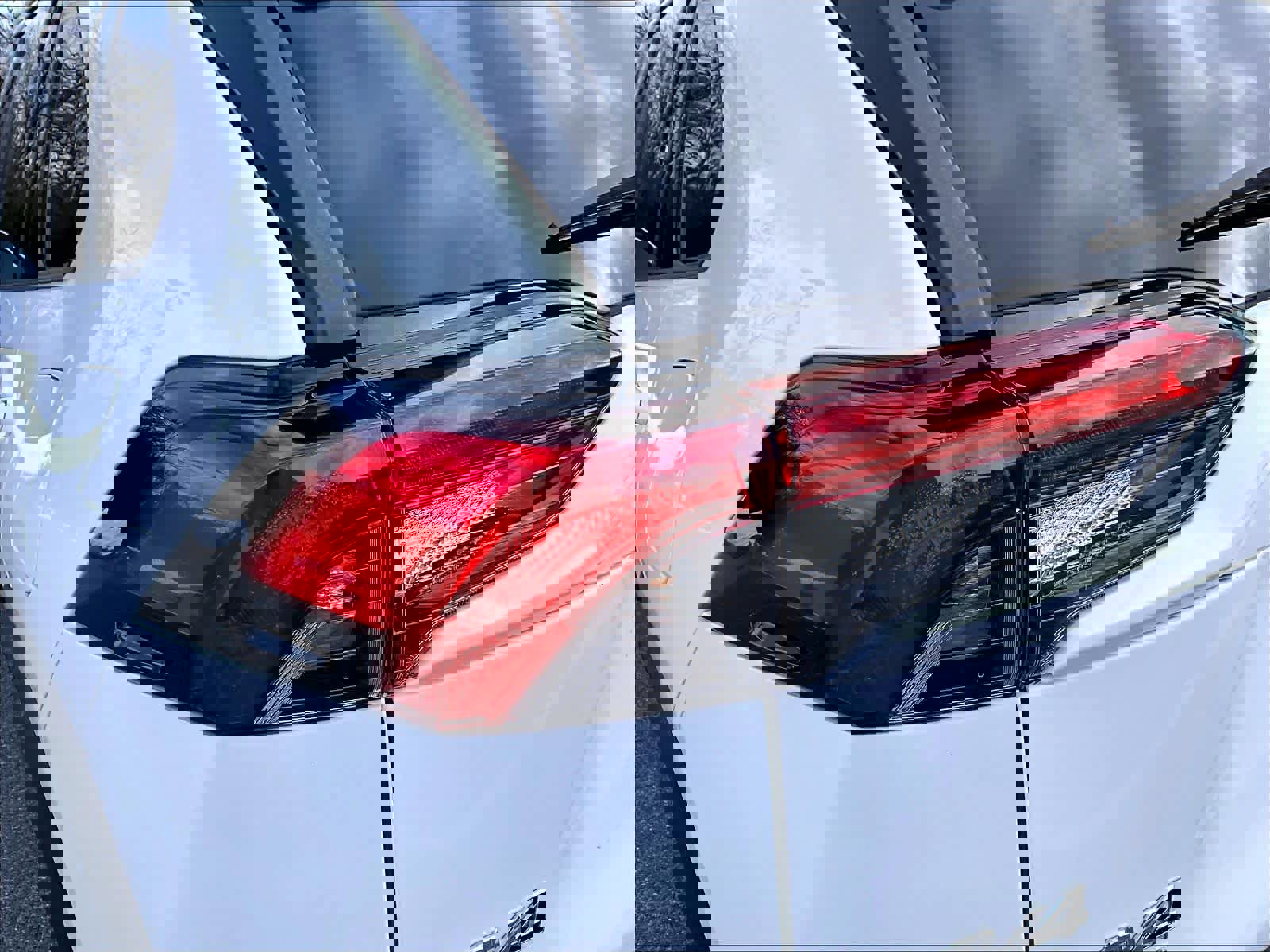 Used 2021 Toyota RAV4 XLE image 34