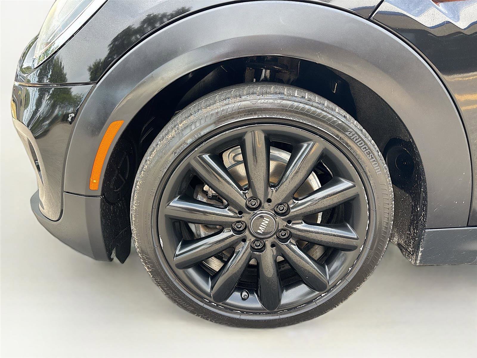 Used 2019 MINI Cooper 2-Door Hardtop FWD image 32