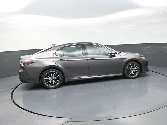 Used 2023 Toyota Camry XLE w/ Navigation Package image 8