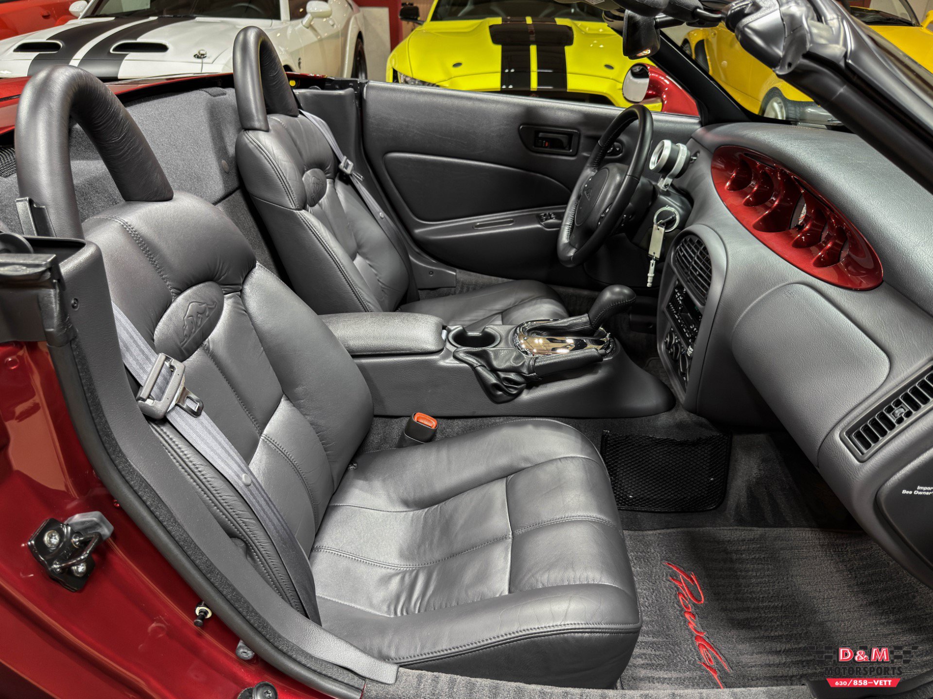 Used 2002 Chrysler Prowler RWD image 14