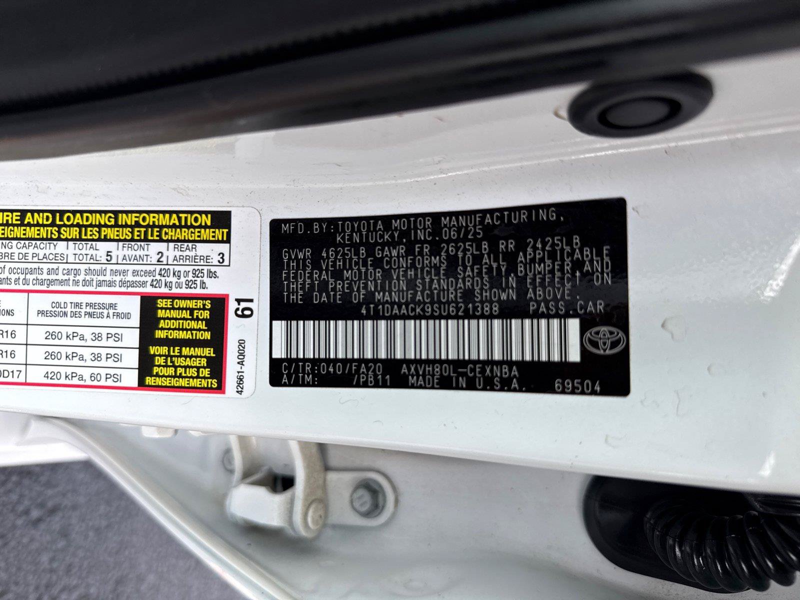 Used 2025 Toyota Camry LE FWD image 31