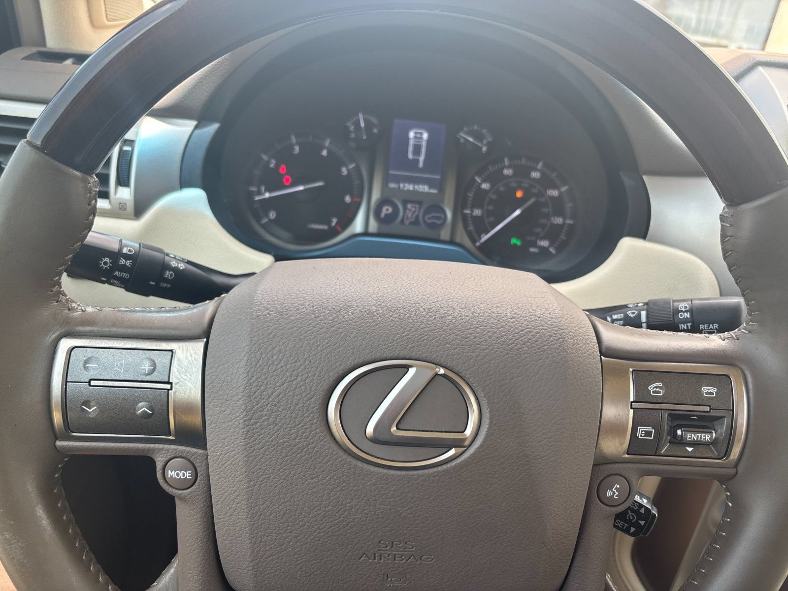Used 2019 Lexus GX 460 Premium w/ Premium Package AWD/4WD image 24