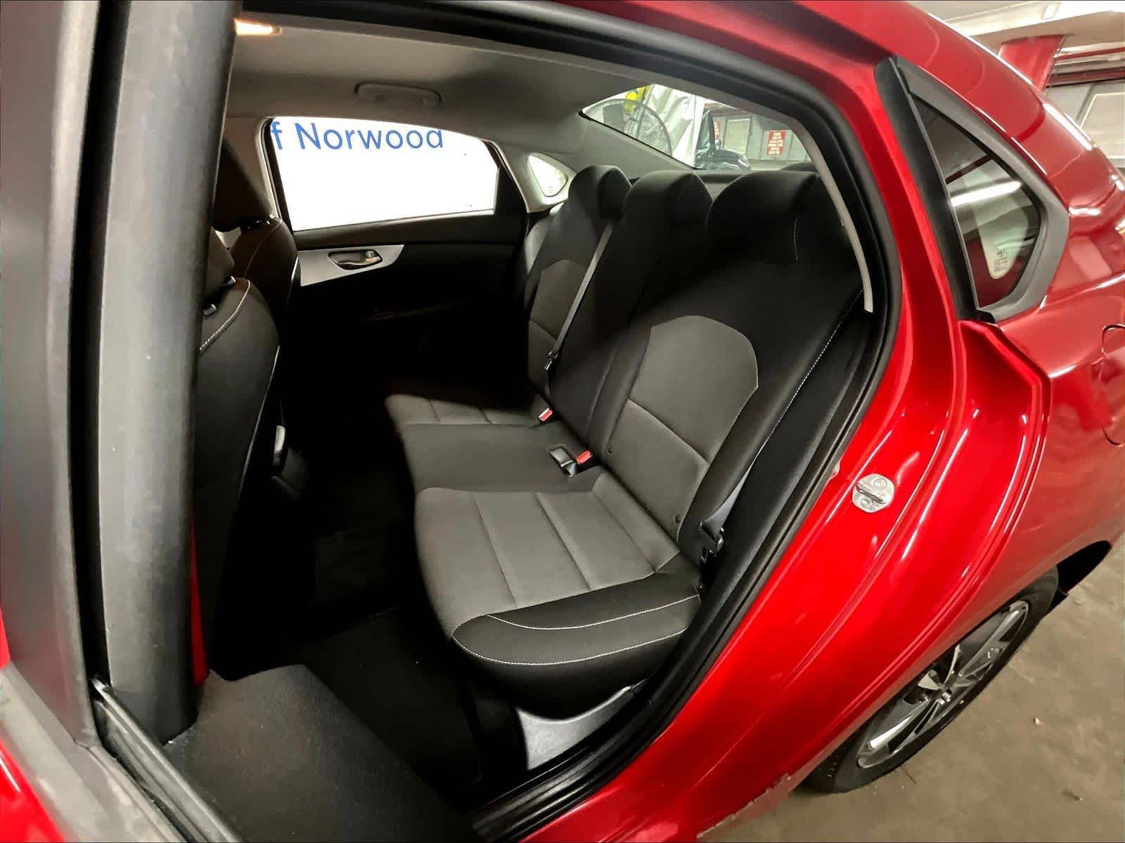 Used 2022 Kia Forte LXS w/ LXS Technology Package image 15