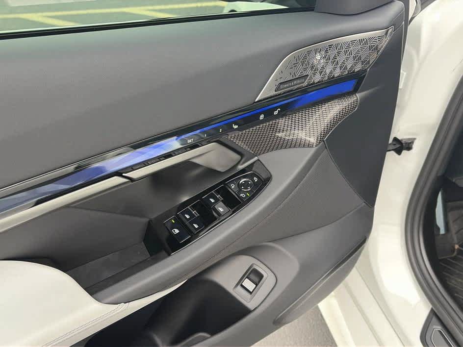 Used 2025 BMW M5 Touring w/ M Driver's Package AWD/4WD image 8