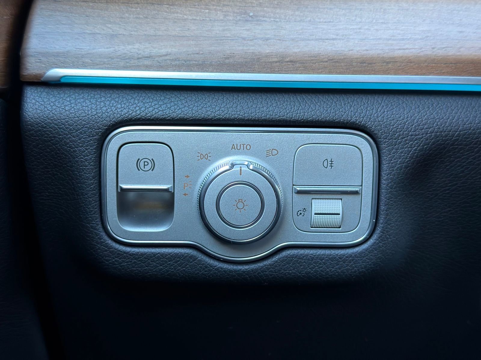 Certified 2022 Mercedes-Benz GLE 350 4MATIC image 24