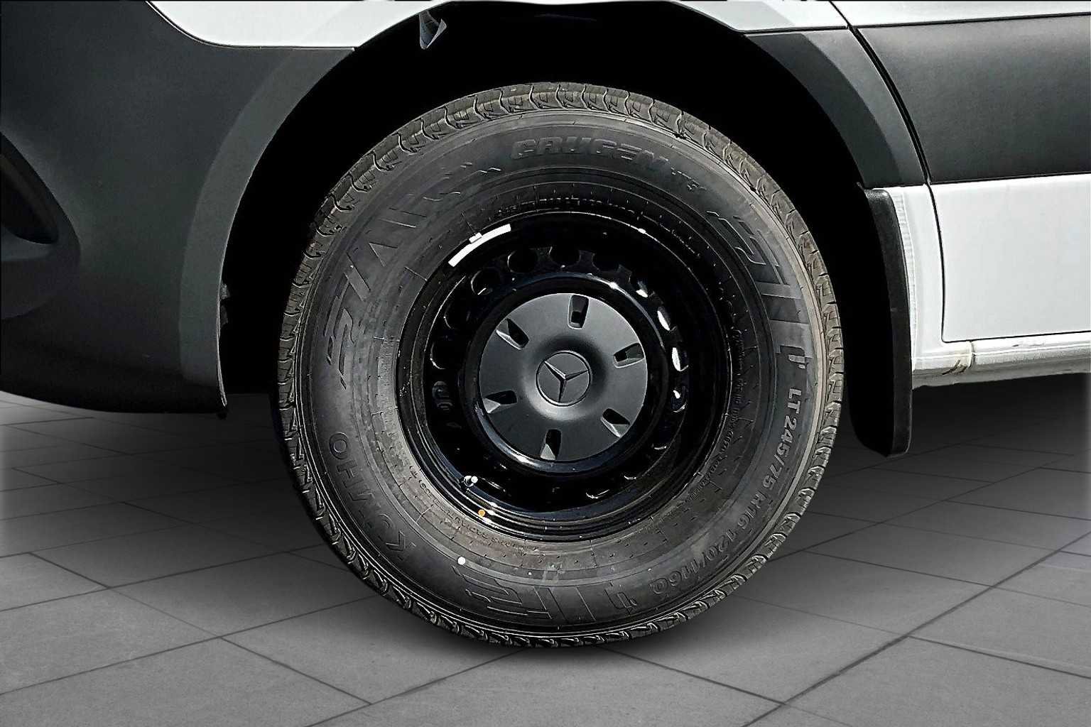 New 2025 Mercedes-Benz Sprinter 2500 image 17