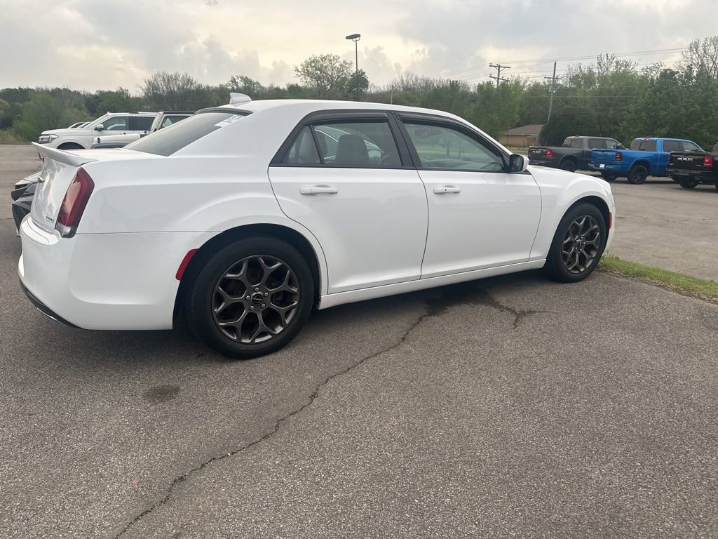 Used 2017 Chrysler 300 S image 6