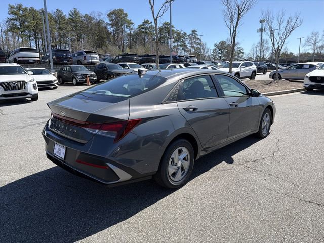 New 2026 Hyundai Elantra SE w/ Cargo Package image 7